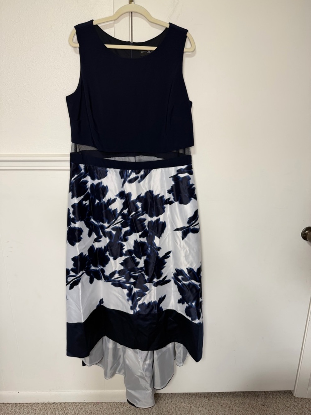 Betsy Adam Navy and White Floral High-Low Dress 16W